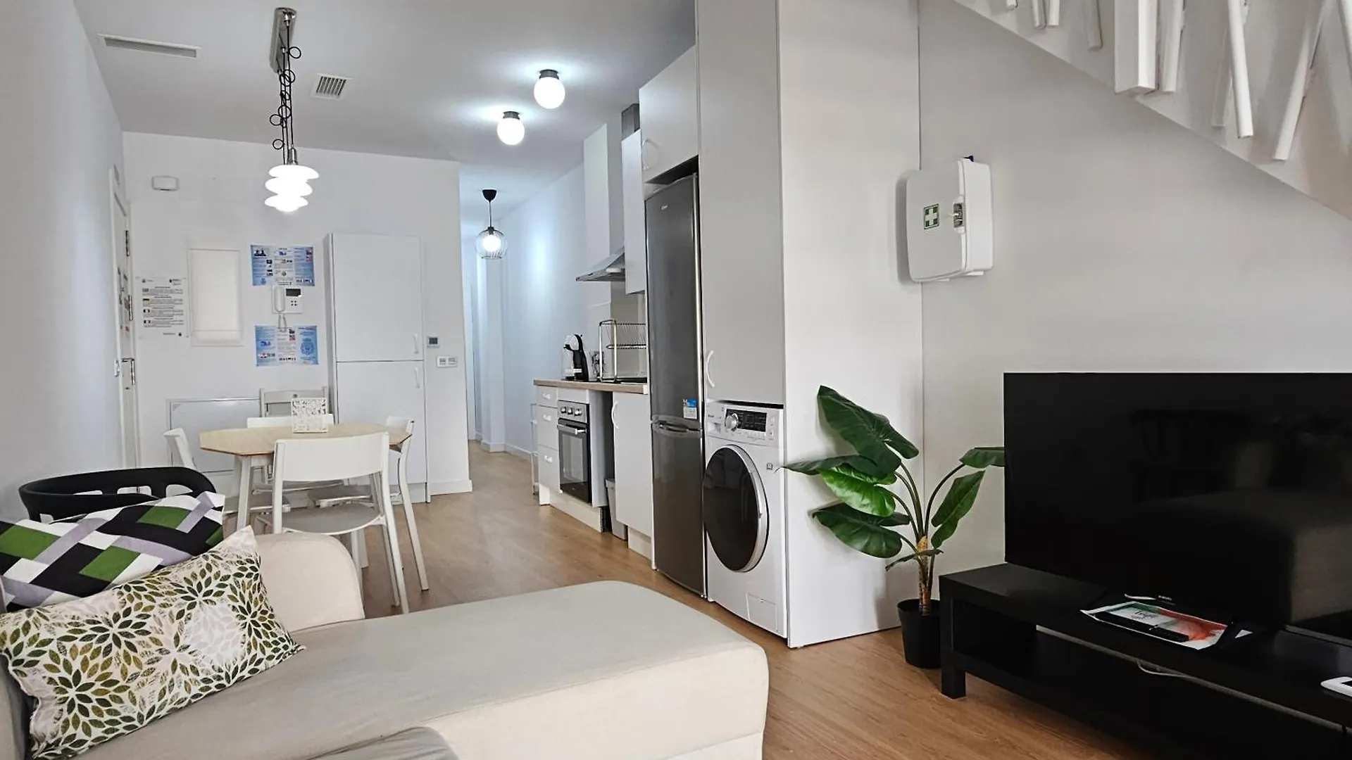 Empedrada - Apartamentos Down Town Malaga Centro